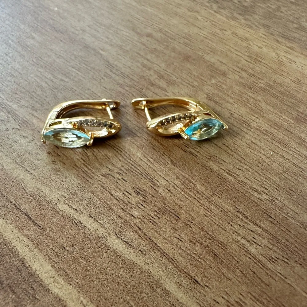 NEW Pretty Bird Jewelry | Rose Gold Plated C-Hoop Earrings - Aqua & White Stones